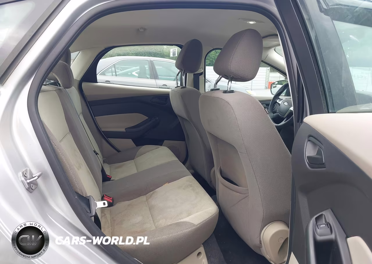 2012 Ford Focus Se VIN:1FAHP3F23CL247224 - 8
