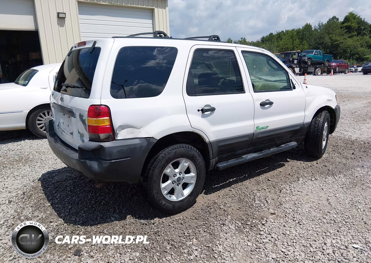 2003 Ford Escape Xlt VIN:1FMYU031X3KA93769 - 4