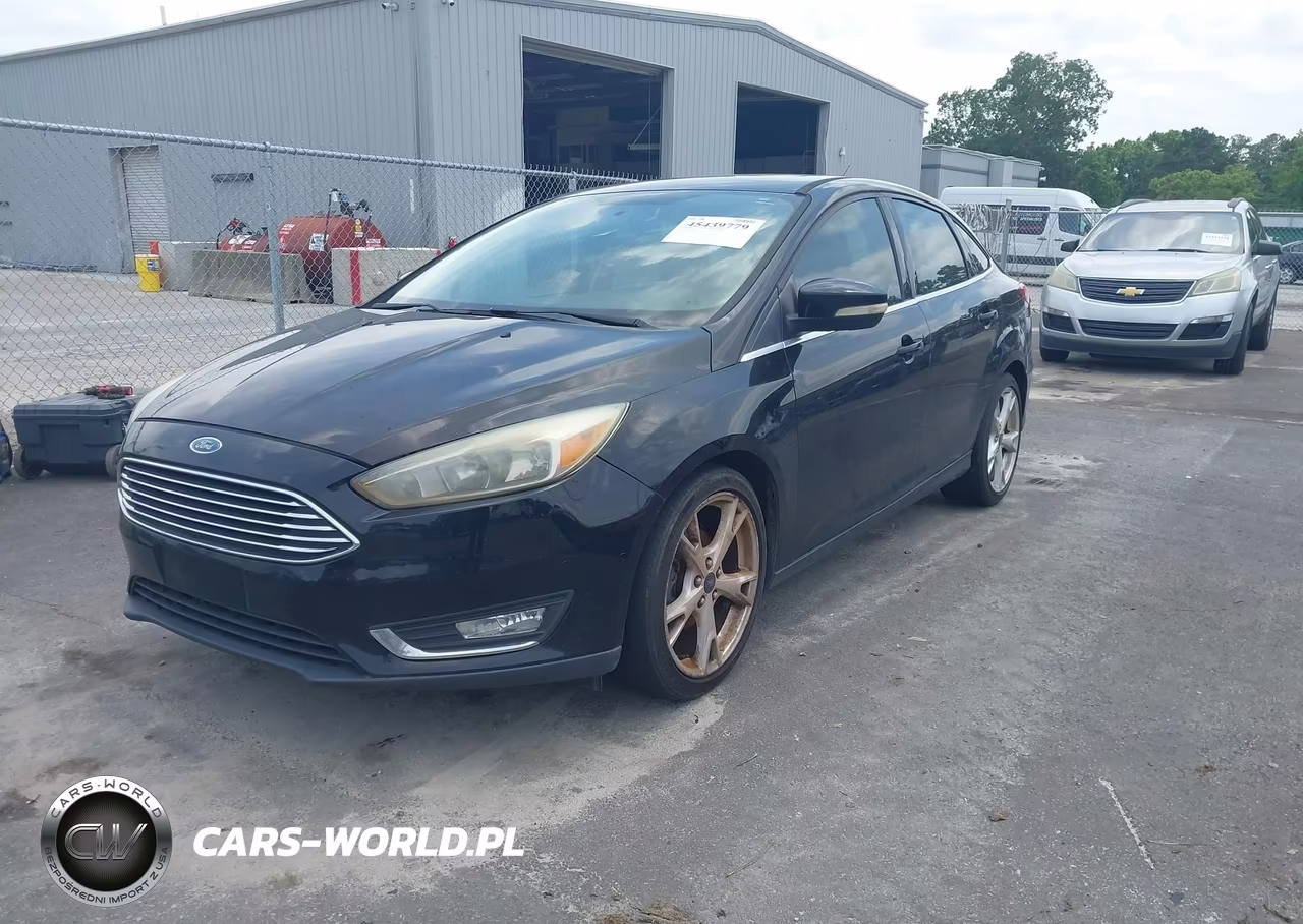 2016 Ford Focus Titanium VIN:1FADP3J29GL215261 - 2
