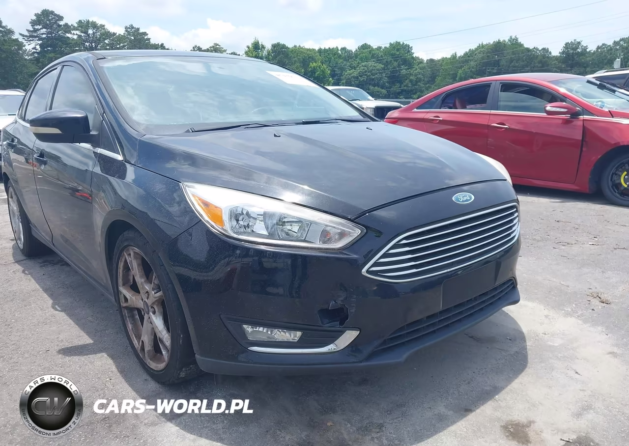 2016 Ford Focus Titanium VIN:1FADP3J29GL215261 - 6