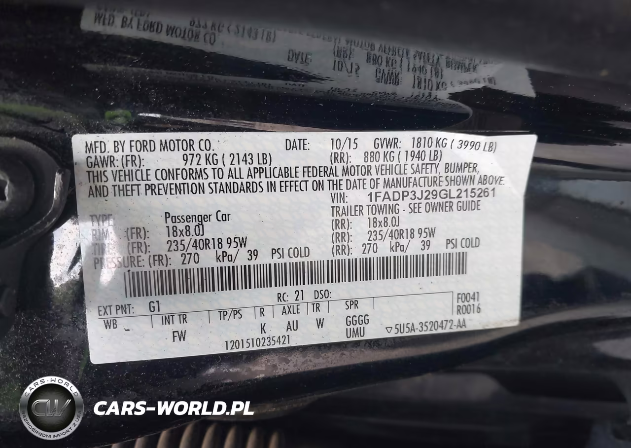 2016 Ford Focus Titanium VIN:1FADP3J29GL215261 - 9