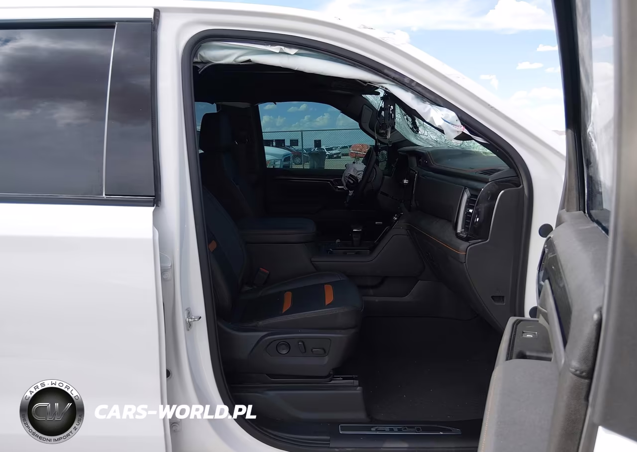 2025 GMC Sierra 1500 VIN:3GTUUEE87SG311909 - 5
