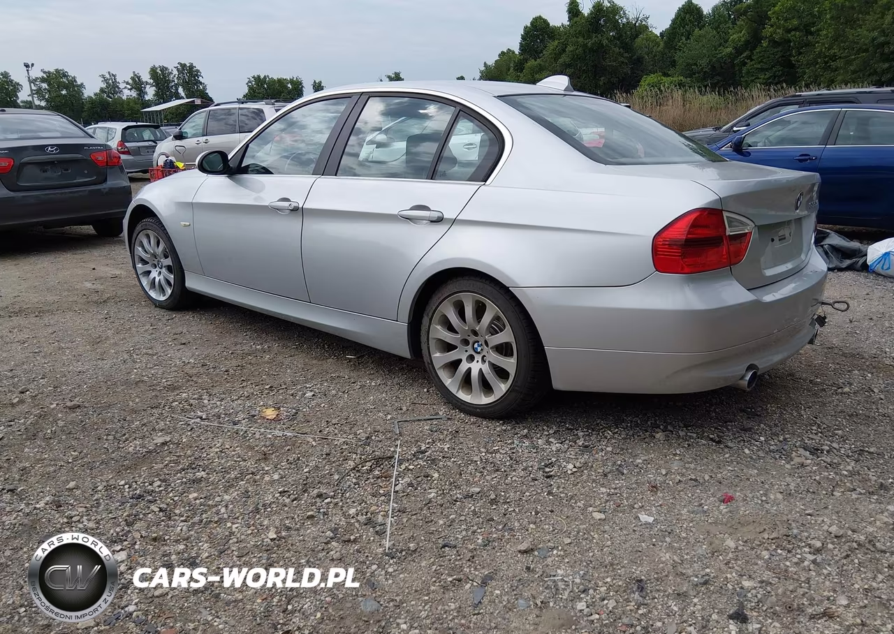 2007 BMW 335Xi VIN:WBAVD53587A007424 - 3