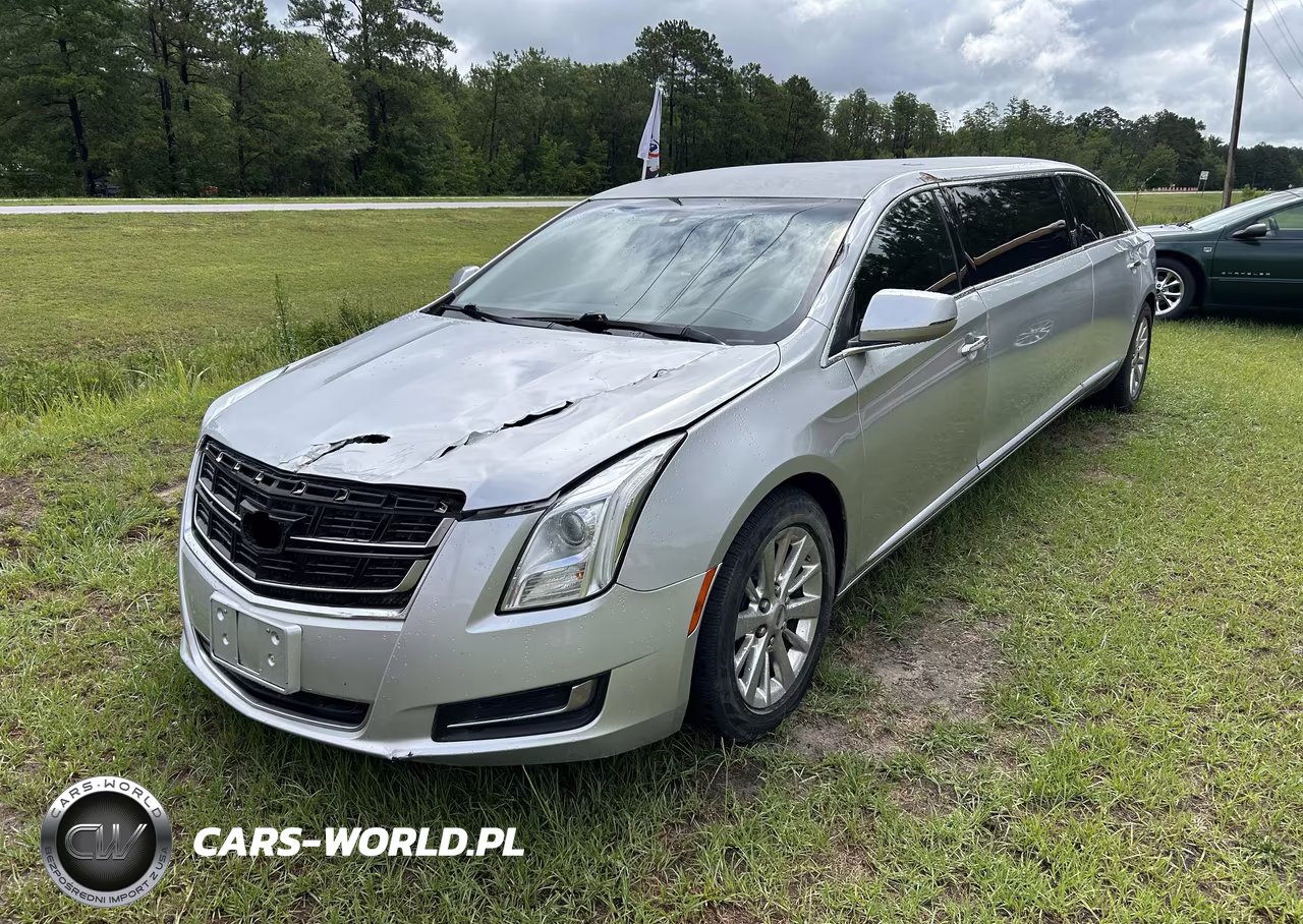 2017 Cadillac Xts V4U Coachbuilder Limousine VIN:2GEXG6U30H9550146 - 2