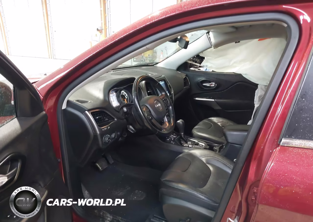 2021 Jeep Cherokee Latitude Lux 4X4 VIN:1C4PJMMX9MD162864 - 5