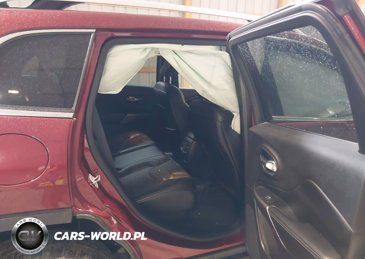 2021 Jeep Cherokee Latitude Lux 4X4 VIN:1C4PJMMX9MD162864 - 8
