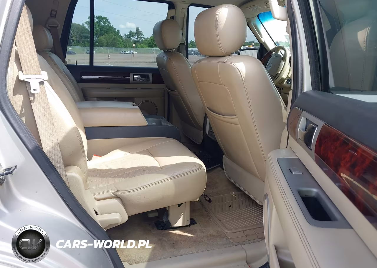 2006 Lincoln Navigator Luxury-Ultimate VIN:5LMFU28596LJ30093 - 8