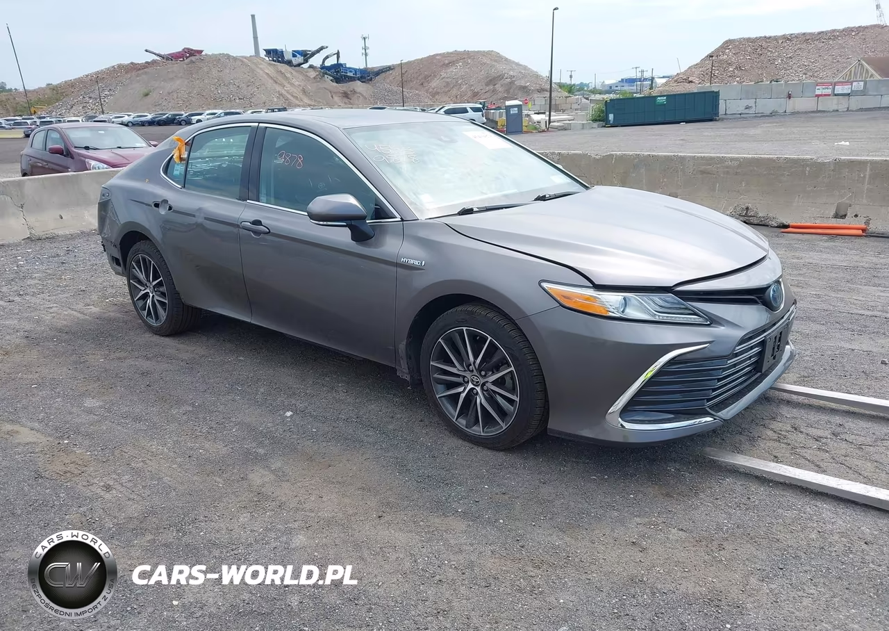 2021 Toyota Camry Xle Hybrid – zdjęcie 1 z 16