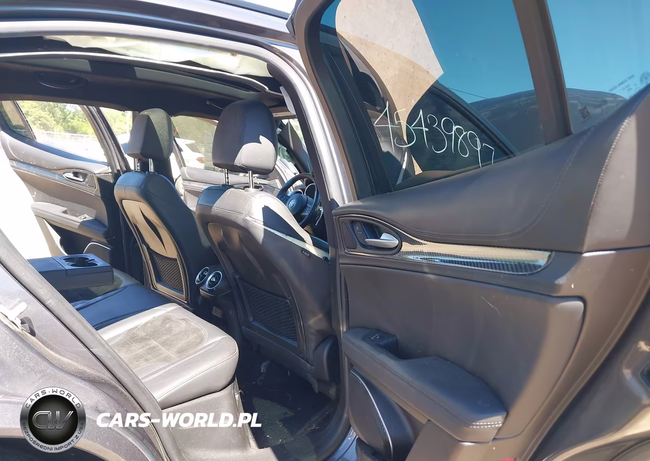 2018 Alfa Romeo Stelvio Quadrifoglio Awd VIN:ZASFAKEV5J7C15476 - 8