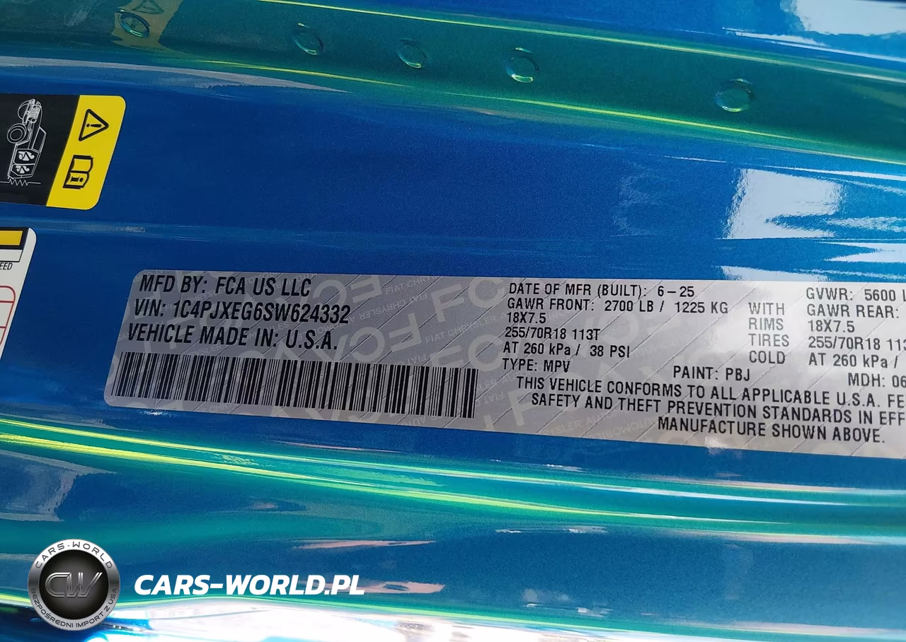 2025 Jeep Wrangler 4-Door Sahara 4X4 VIN:1C4PJXEG6SW624332 - 9