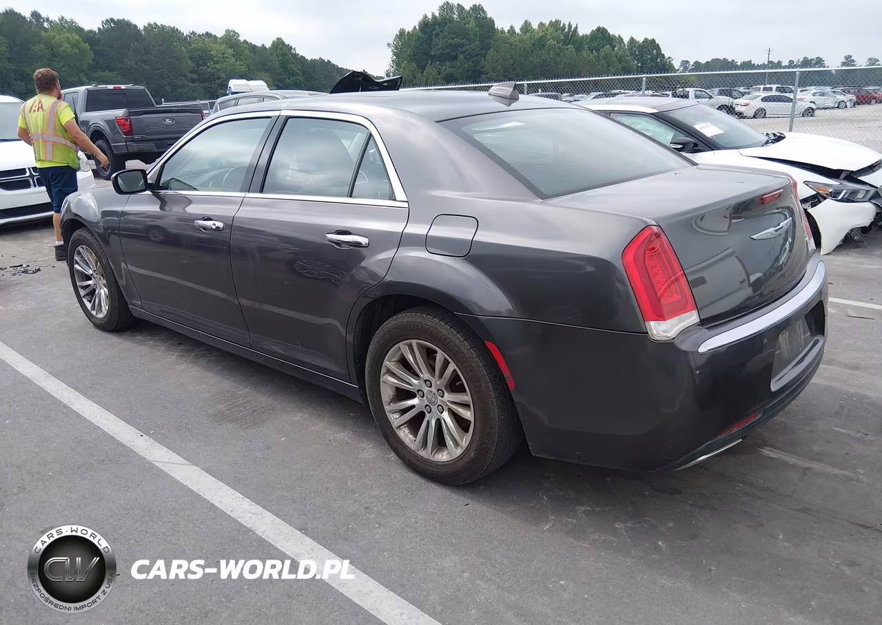 2016 Chrysler 300C VIN:2C3CCAEG6GH351134 - 3
