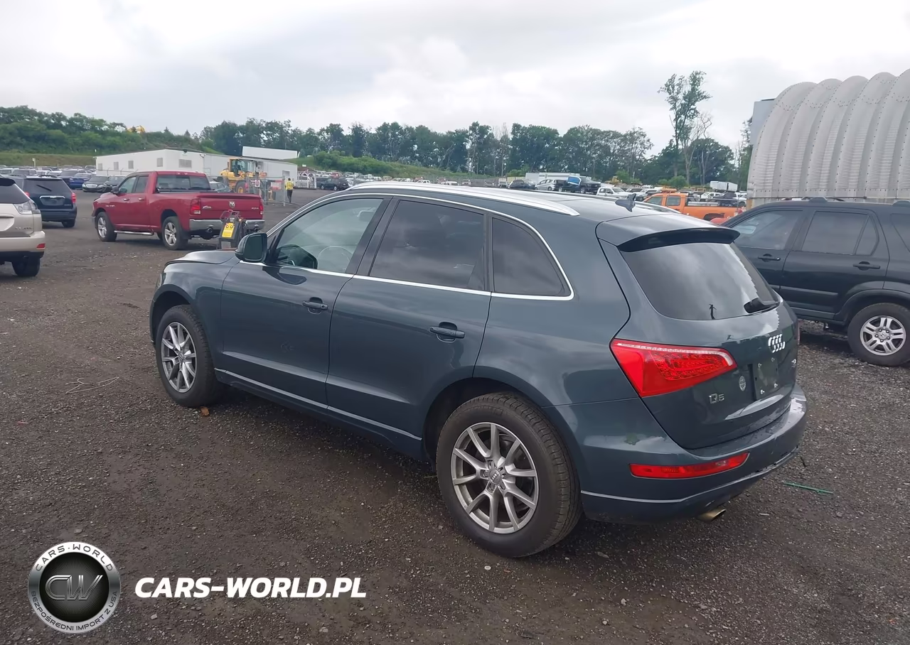 2010 Audi Q5 3.2 Premium VIN:WA1LKAFP7AA091582 - 3