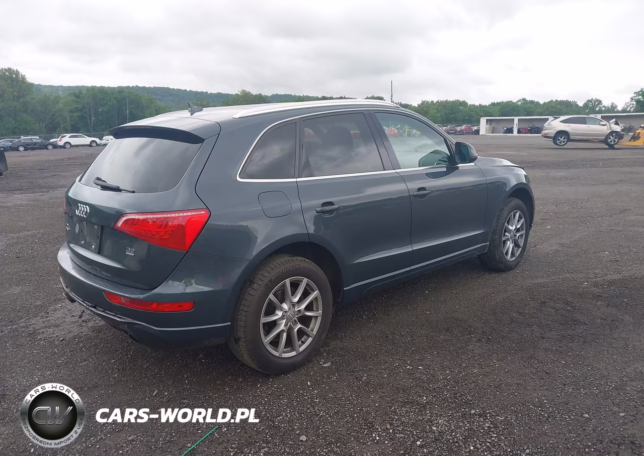 2010 Audi Q5 3.2 Premium VIN:WA1LKAFP7AA091582 - 4