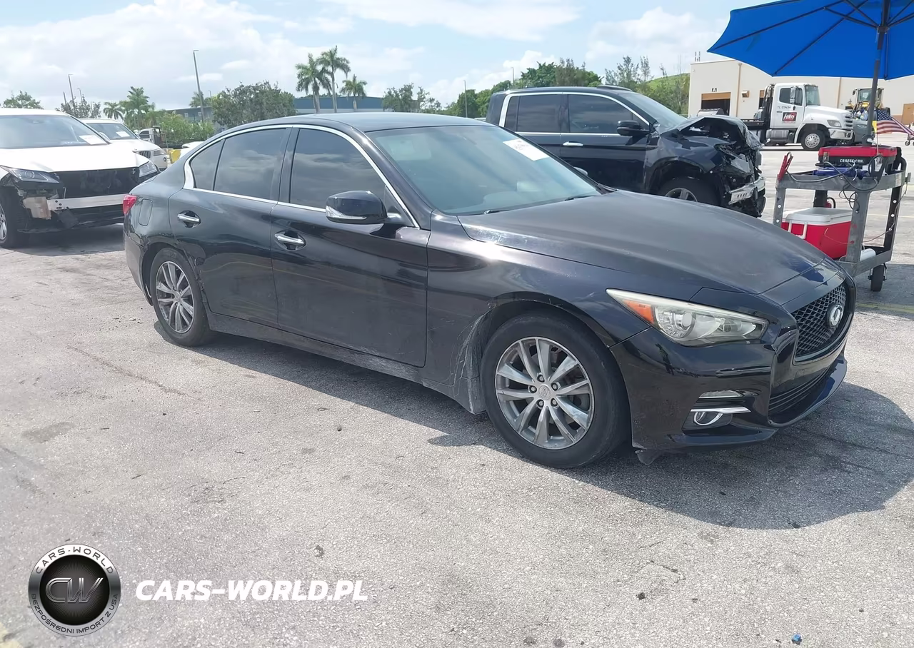 2015 Infiniti Q50 Premium – zdjęcie 1 z 11