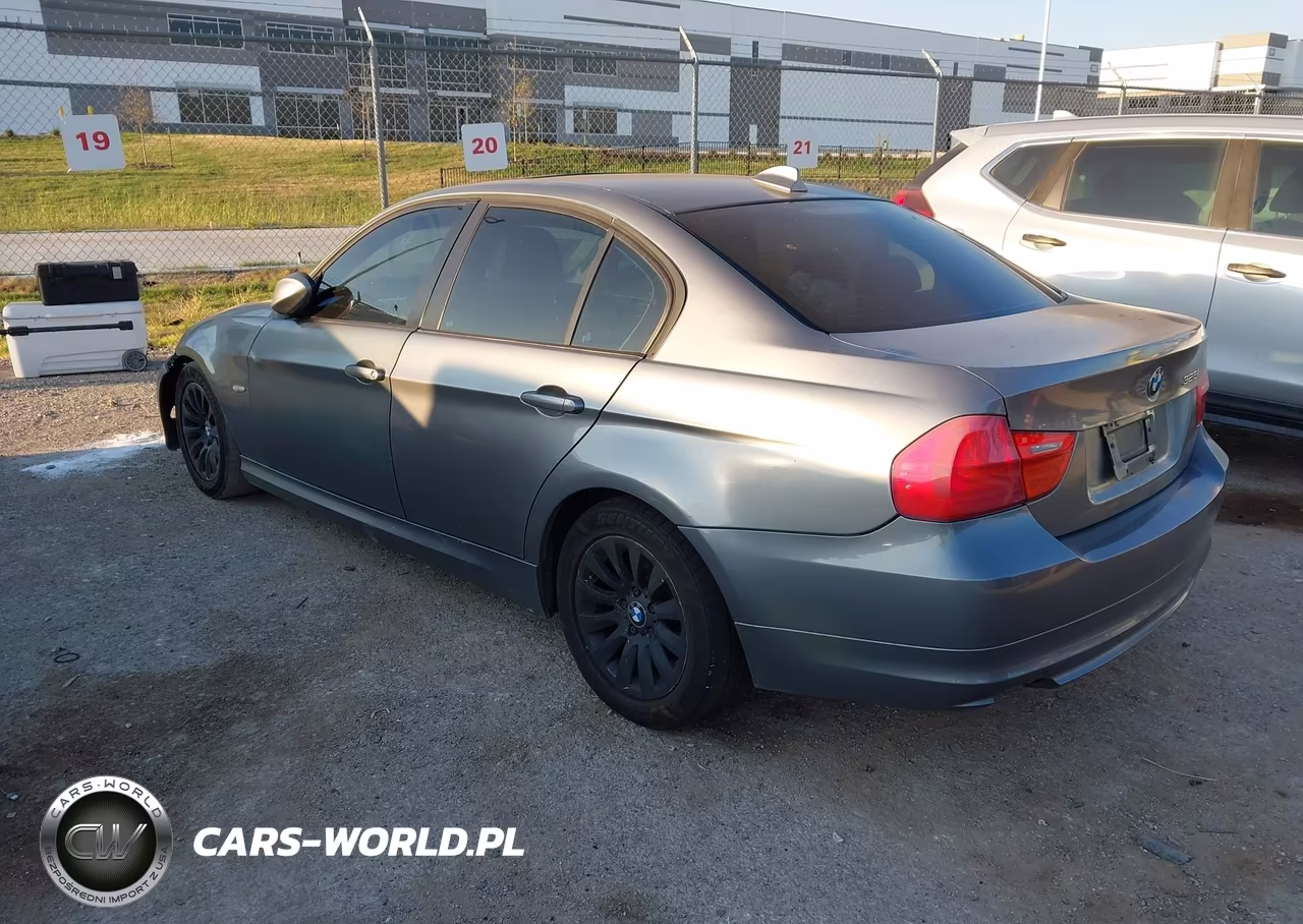 2009 BMW 328I VIN:WBAPH57549NL79068 - 3