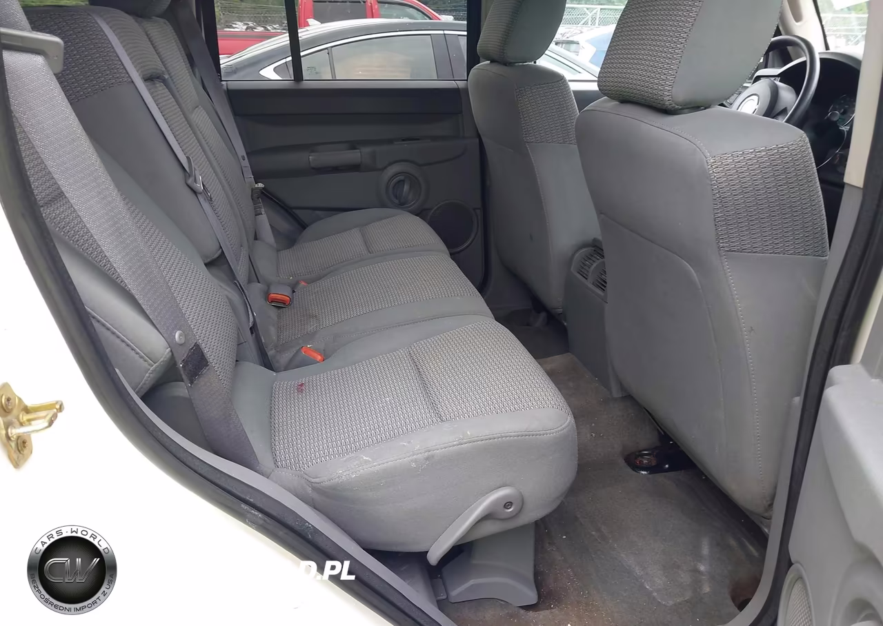 2006 Jeep Commander VIN:1J8HH48K46C206575 - 8