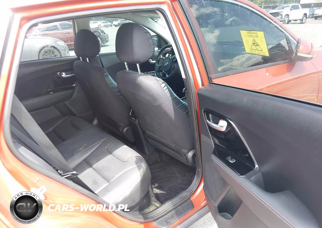 2022 Kia Niro Touring Se VIN:KNDCC3LC9N5502107 - 8