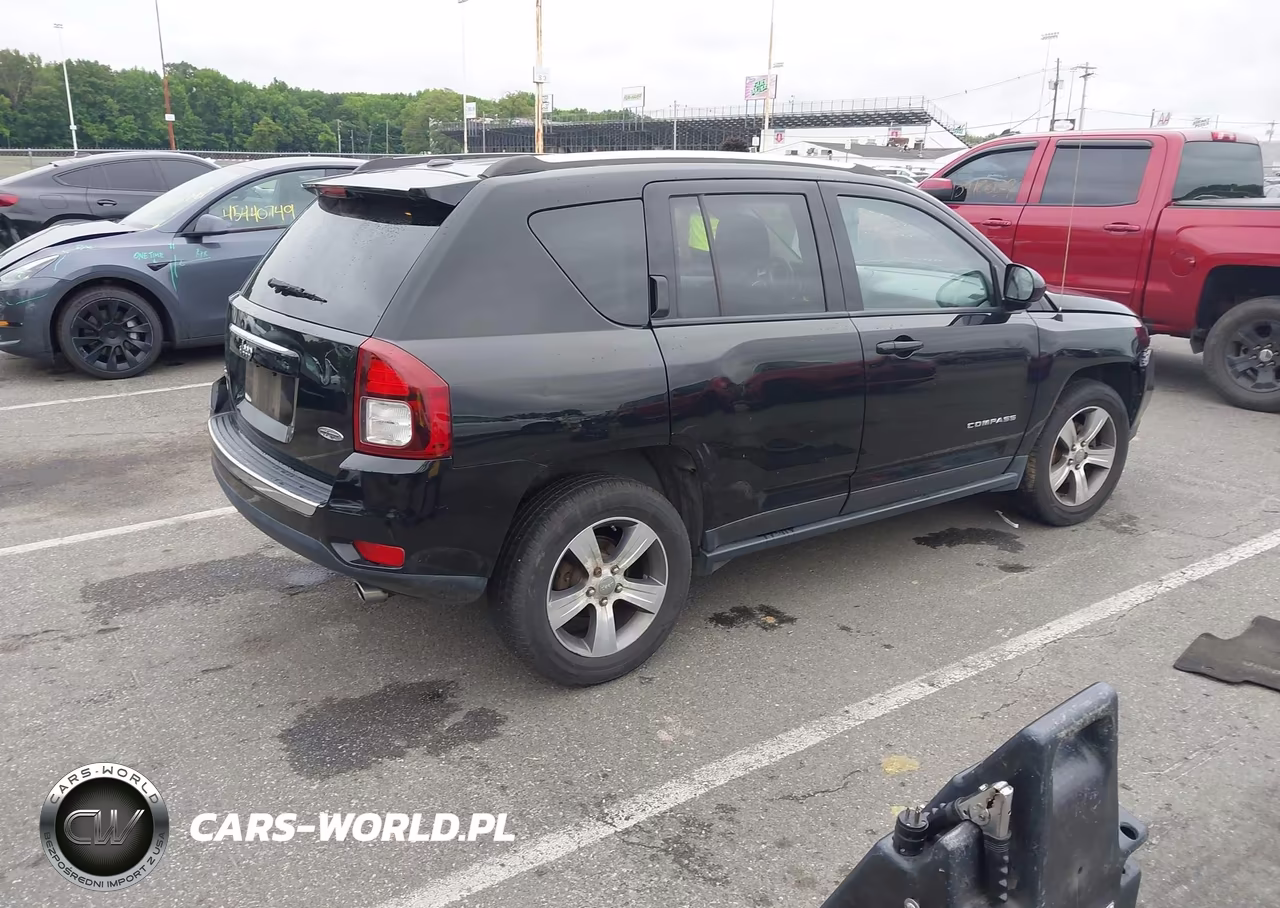2017 Jeep Compass High Altitude VIN:1C4NJDEB0HD113634 - 4