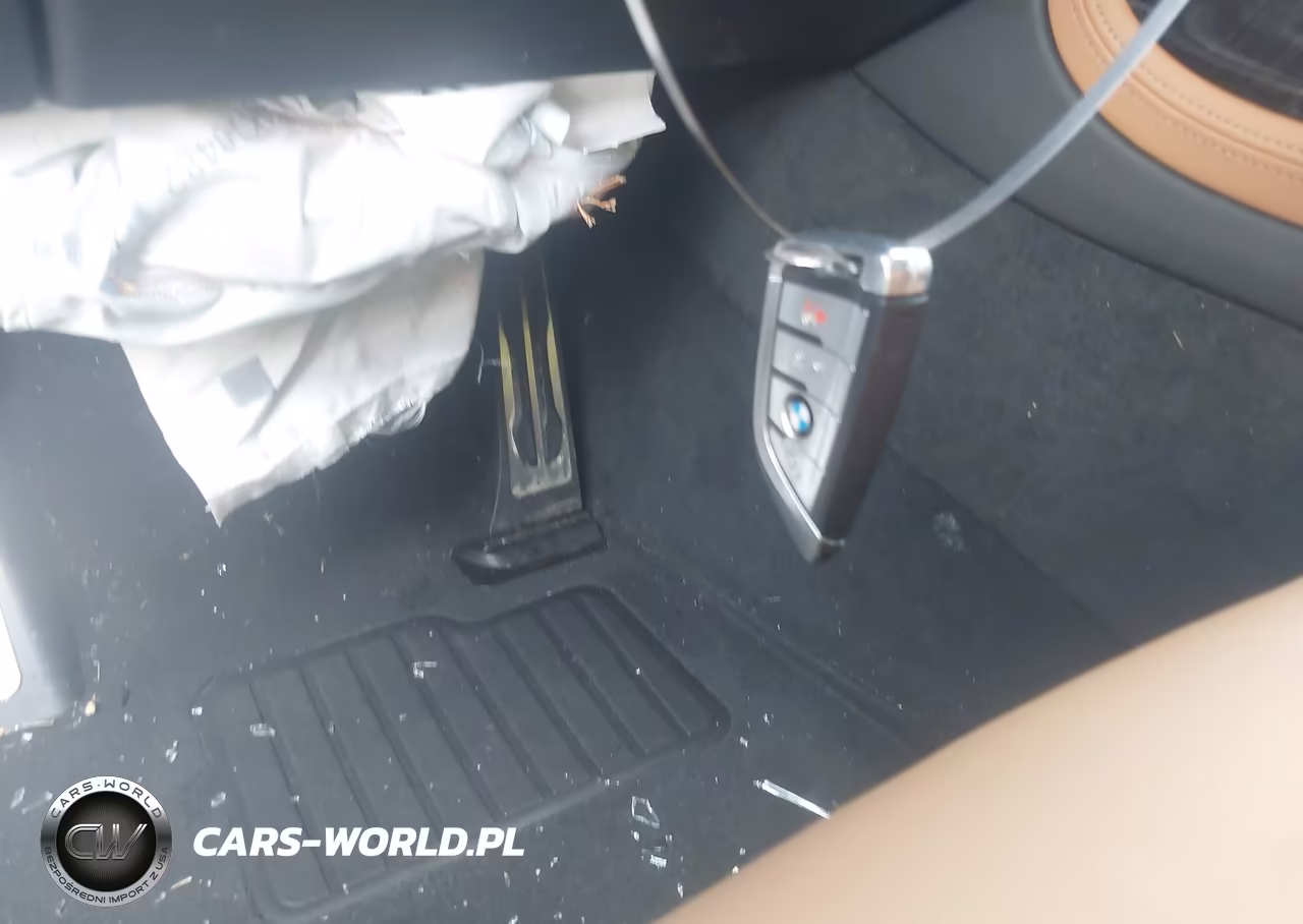 2022 BMW X7 xDrive40I VIN:5UXCW2C05N9K22960 - 11