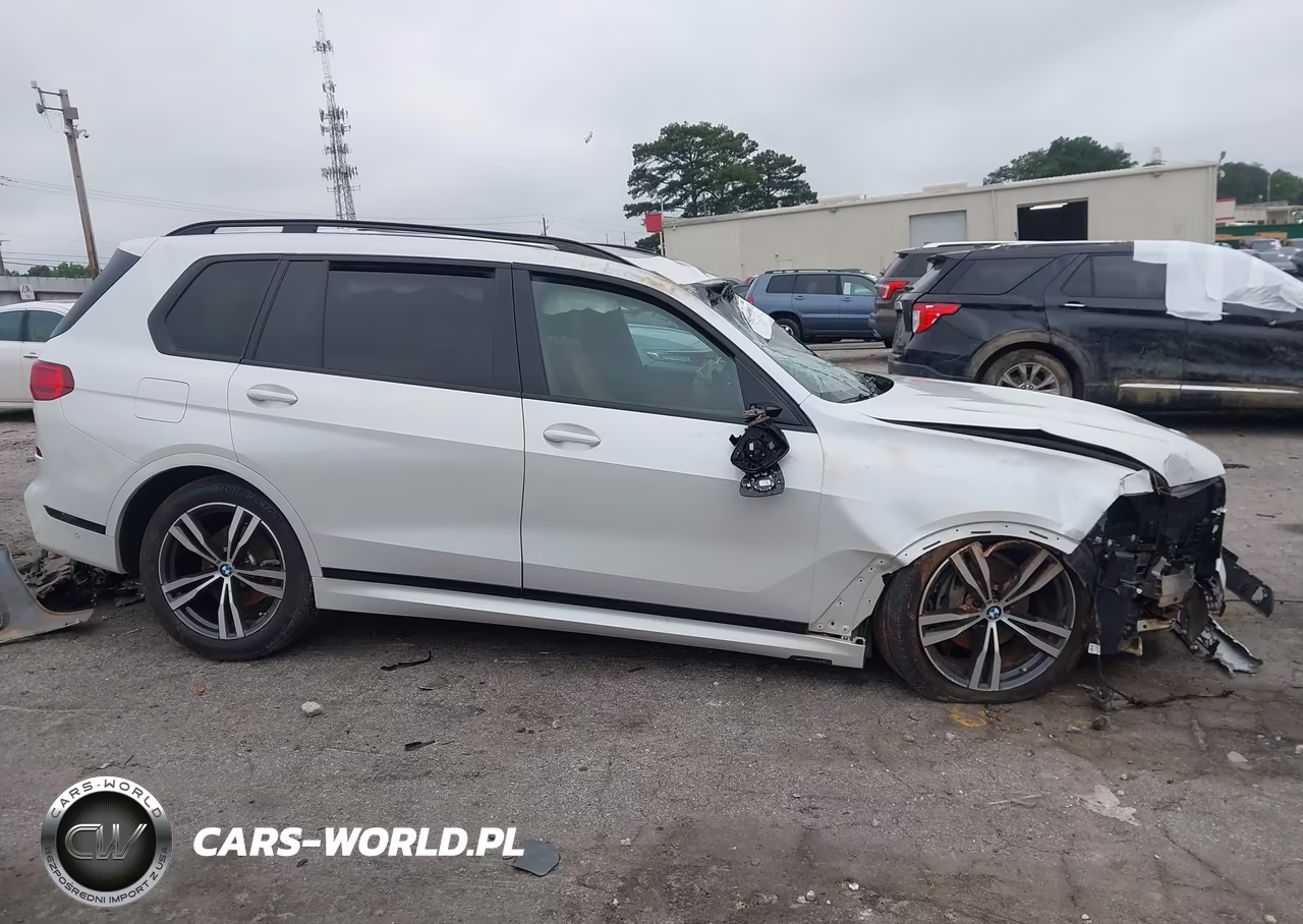 2022 BMW X7 xDrive40I VIN:5UXCW2C05N9K22960 - 13