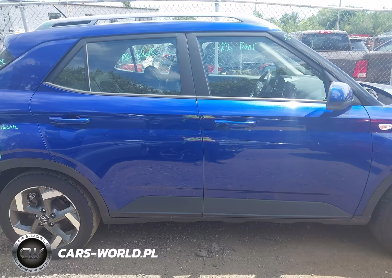 2023 Hyundai Venue Limited VIN:KMHRC8A35PU221131 - 13