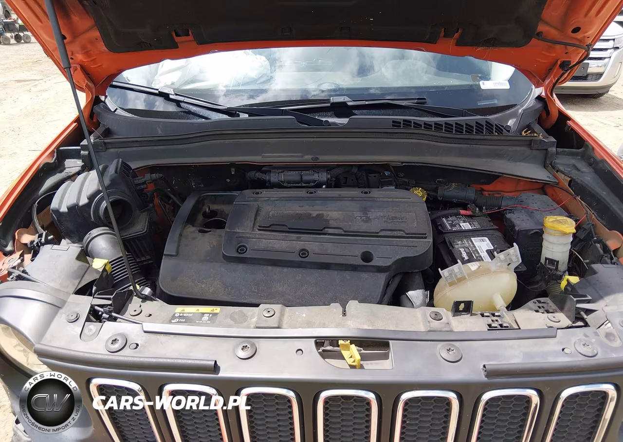 2015 Jeep Renegade Sport VIN:ZACCJBAH2FPC33150 - 10