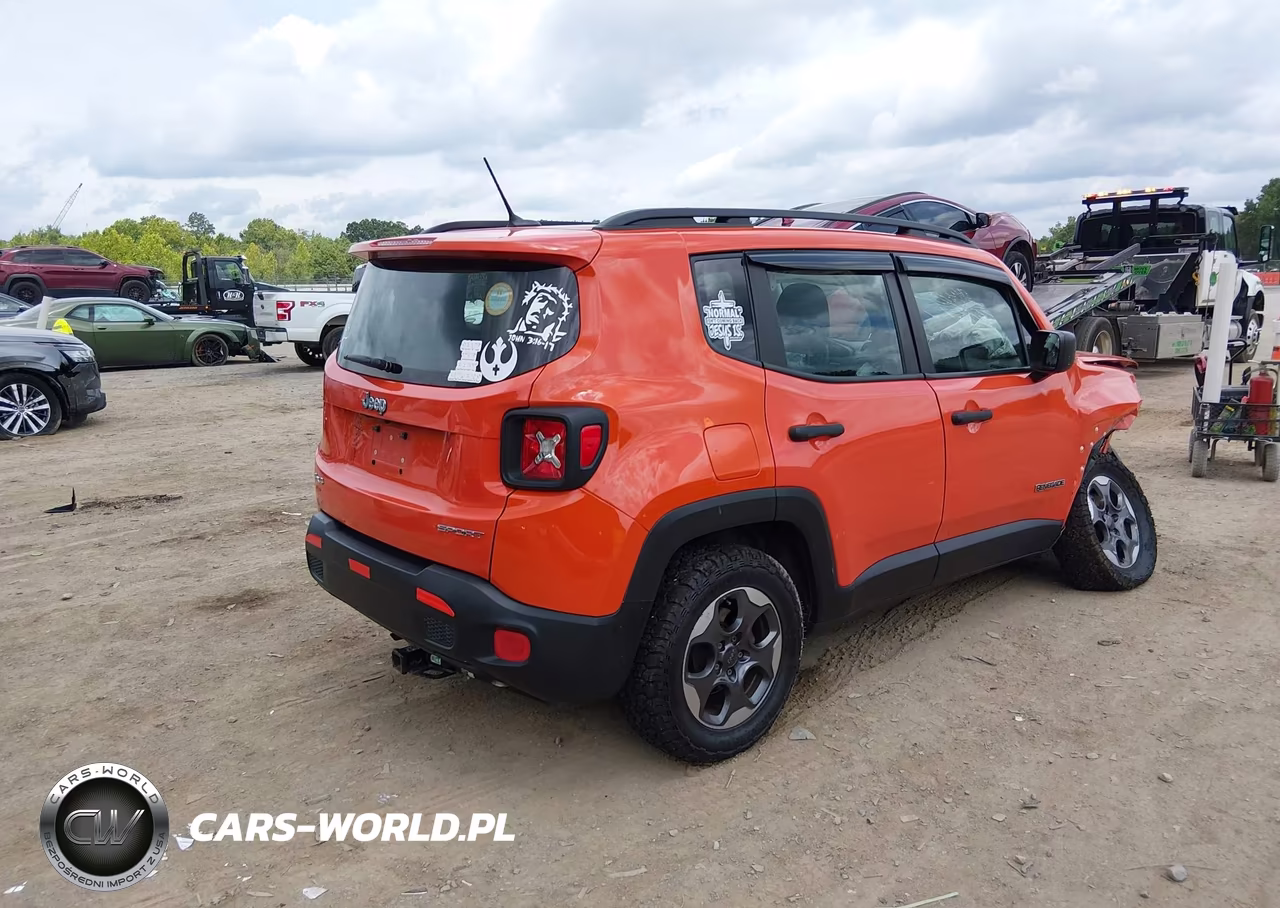 2015 Jeep Renegade Sport VIN:ZACCJBAH2FPC33150 - 4
