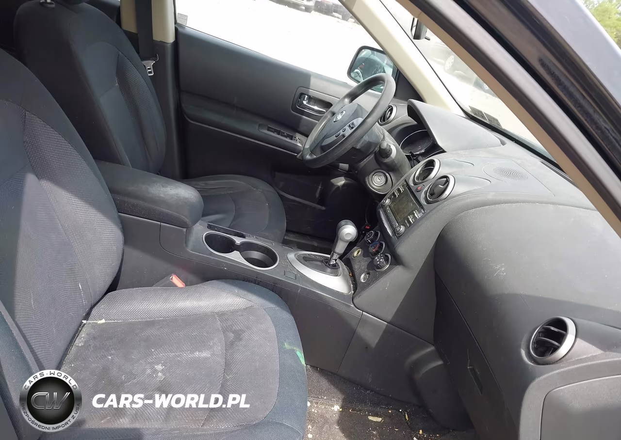 2013 Nissan Rogue S VIN:JN8AS5MV1DW654174 - 5
