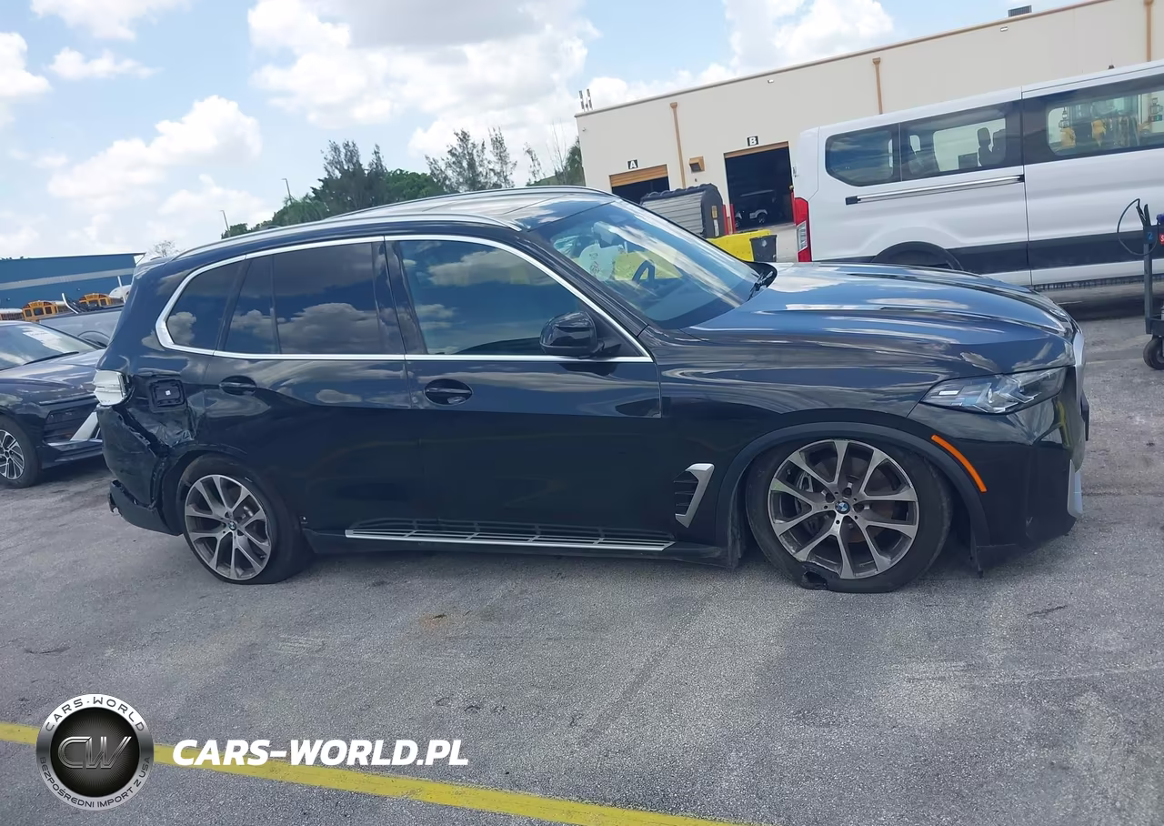 2026 BMW X5 xDrive40I VIN:5UX23EU08T9111739 - 13