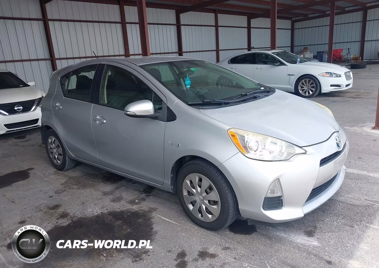 2014 Toyota Prius C Two – zdjęcie 1 z 18