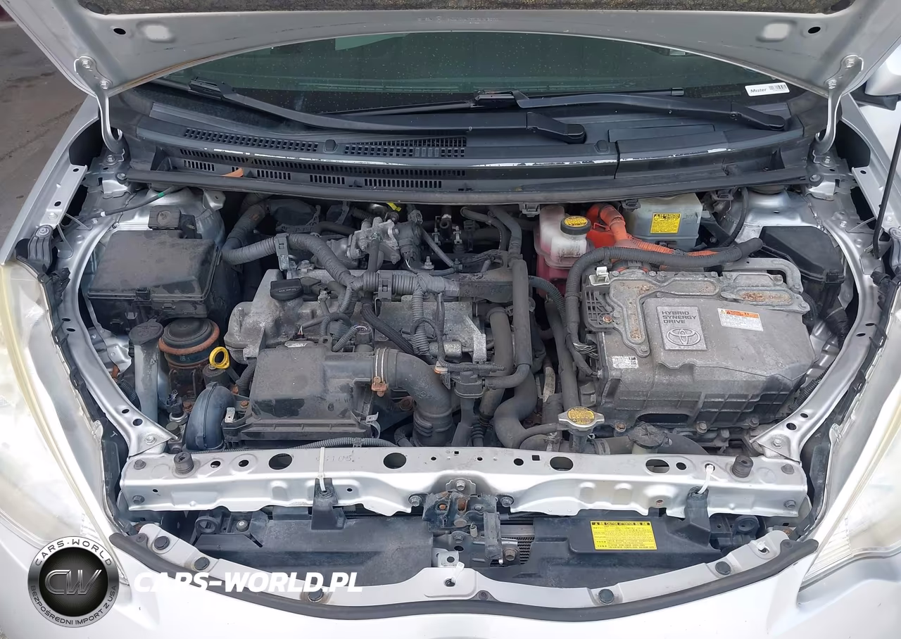 2014 Toyota Prius C Two VIN:JTDKDTB38E1573610 - 10