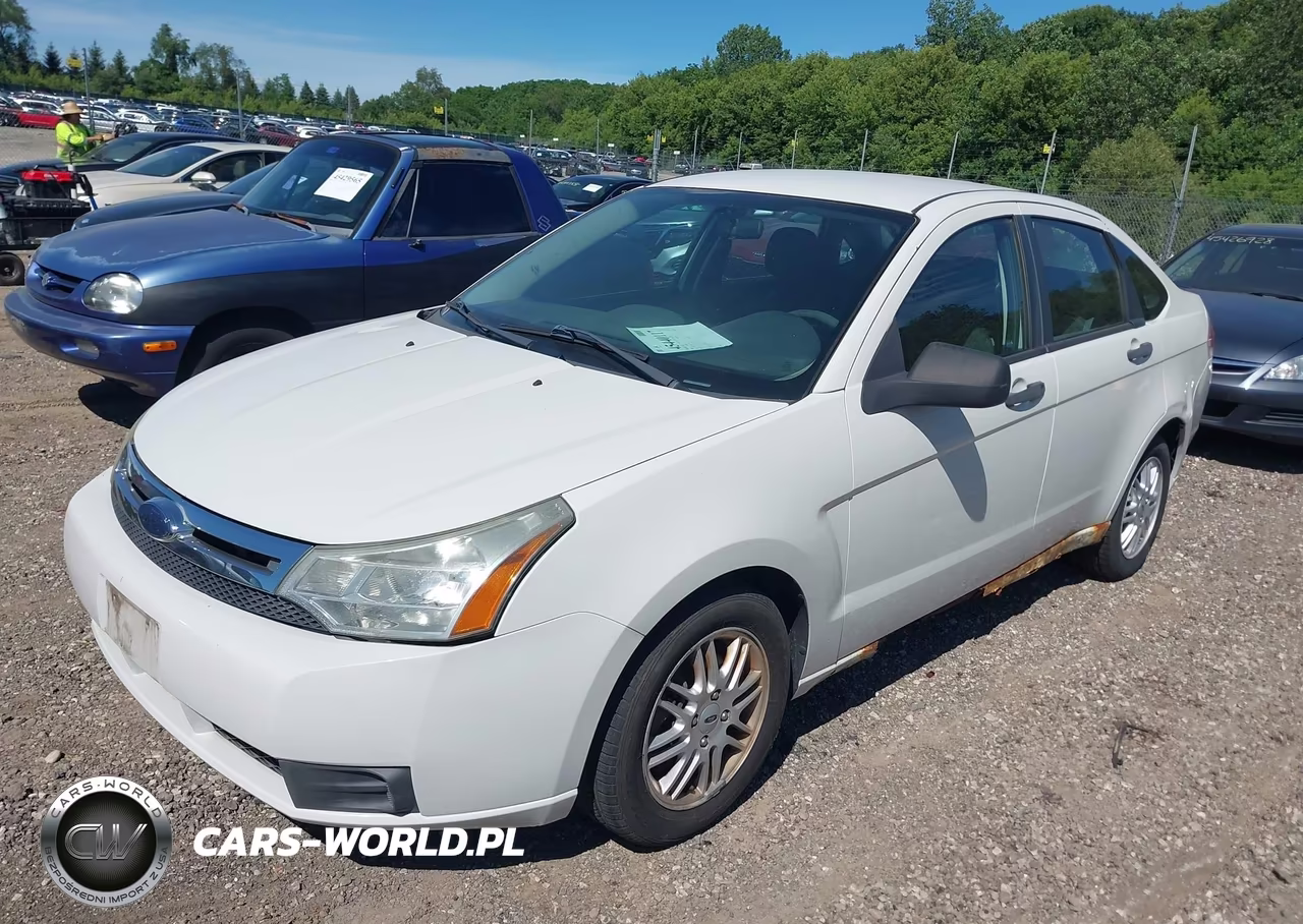 2009 Ford Focus Se VIN:1FAHP35N79W135996 - 2