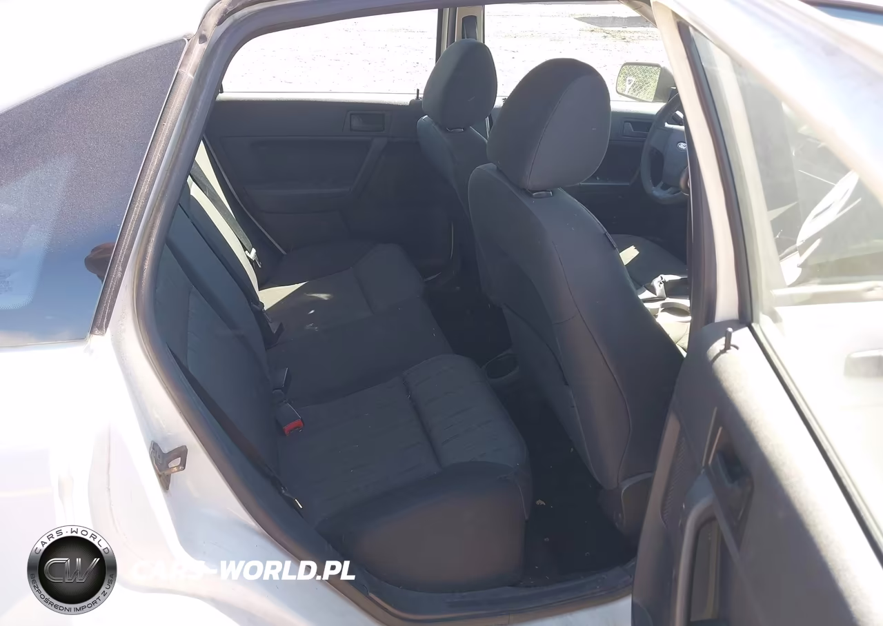 2009 Ford Focus Se VIN:1FAHP35N79W135996 - 8