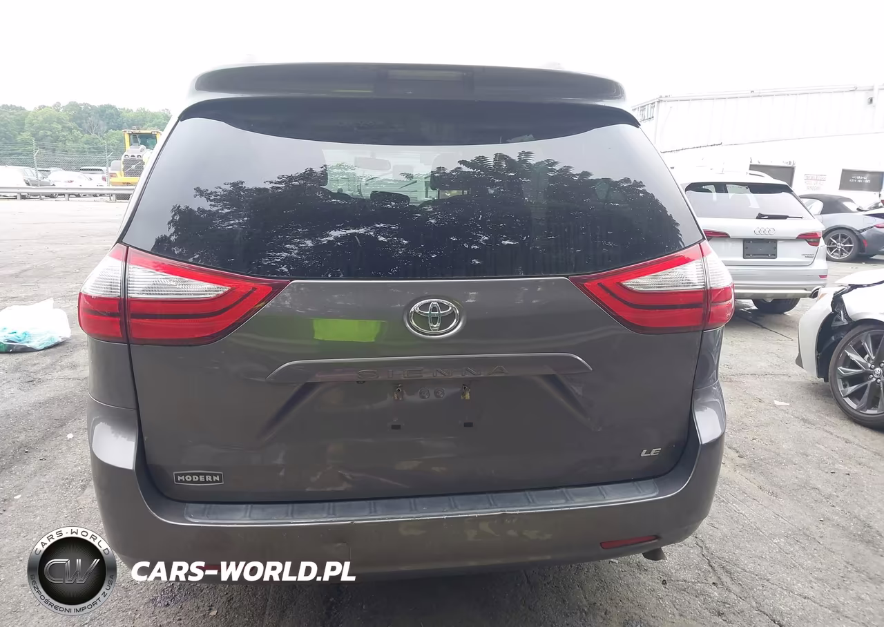 2016 Toyota Sienna Le 8 Passenger VIN:5TDKK3DC1GS715255 - 17