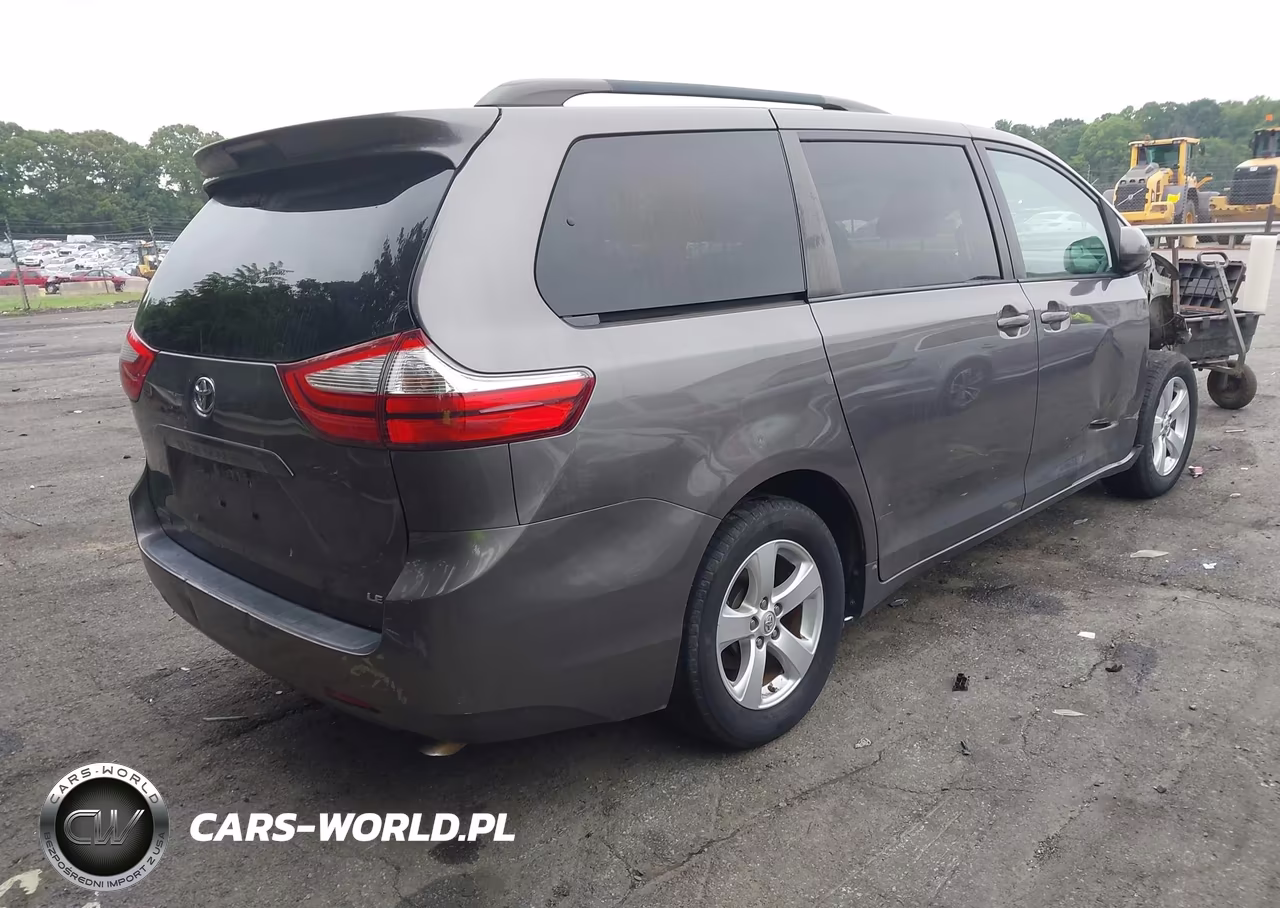2016 Toyota Sienna Le 8 Passenger VIN:5TDKK3DC1GS715255 - 4