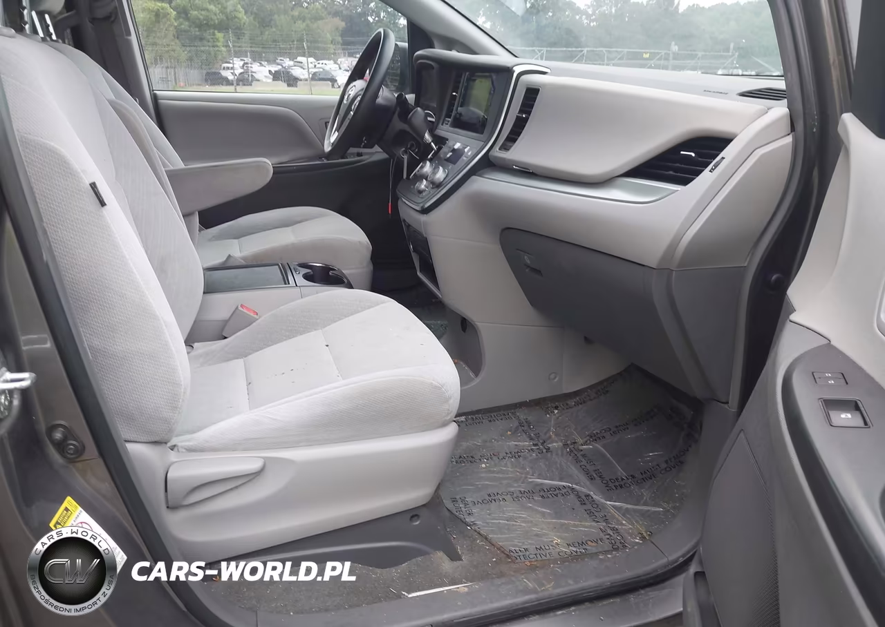 2016 Toyota Sienna Le 8 Passenger VIN:5TDKK3DC1GS715255 - 5