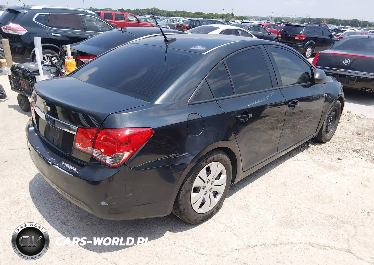 2014 Chevrolet Cruze Ls Auto VIN:1G1PA5SH4E7245659 - 4