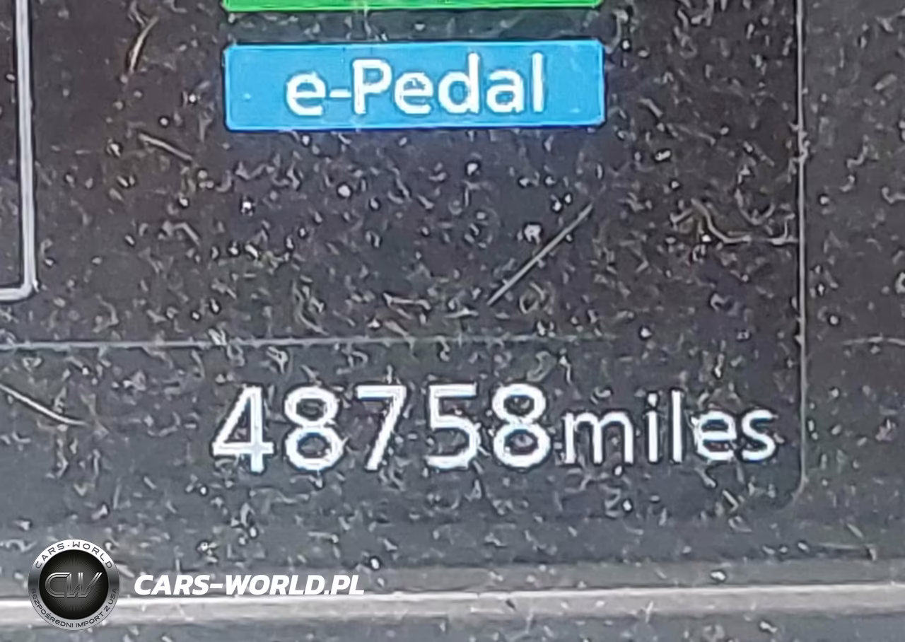 2018 Nissan Leaf S VIN:1N4AZ1CP4JC302132 - 13