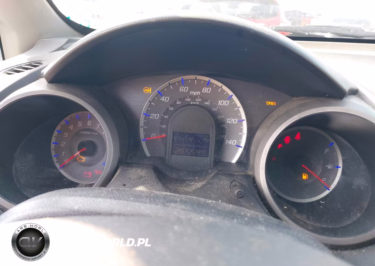 2009 Honda Fit VIN:JHMGE882X9S063613 - 7