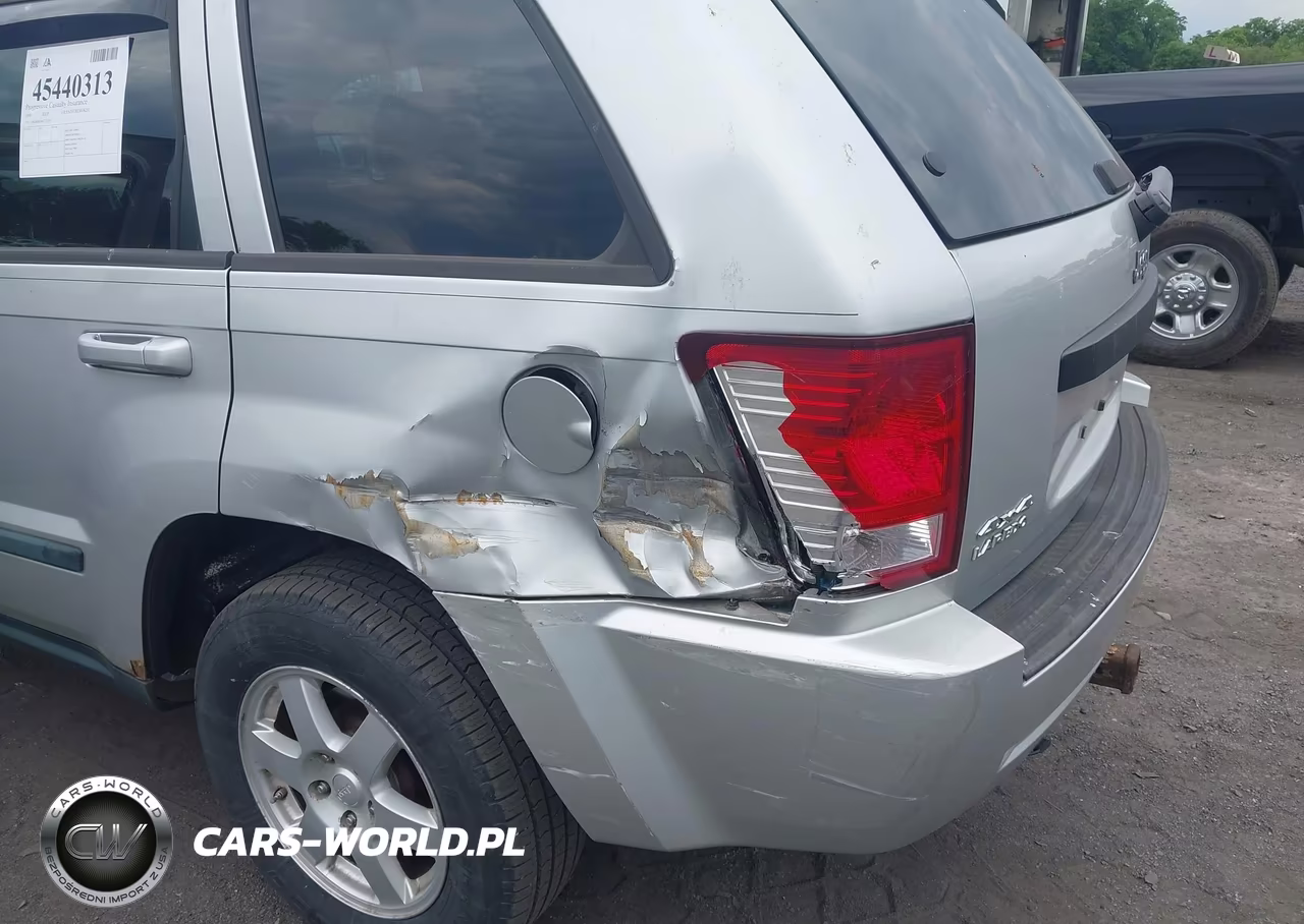 2008 Jeep Grand Cherokee Laredo VIN:1J8GR48K48C235120 - 6
