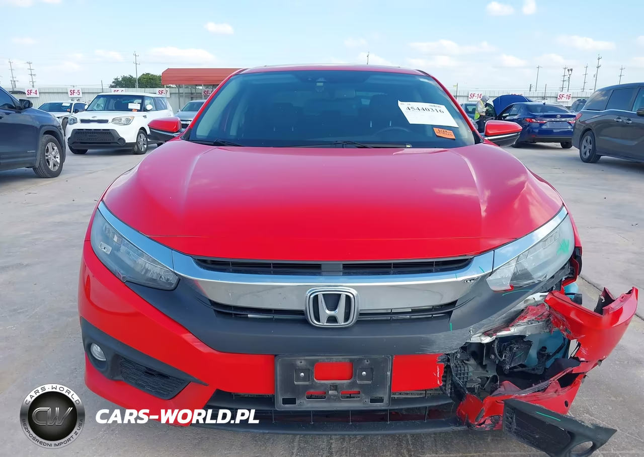 2018 Honda Civic Touring VIN:2HGFC1F96JH101989 - 12