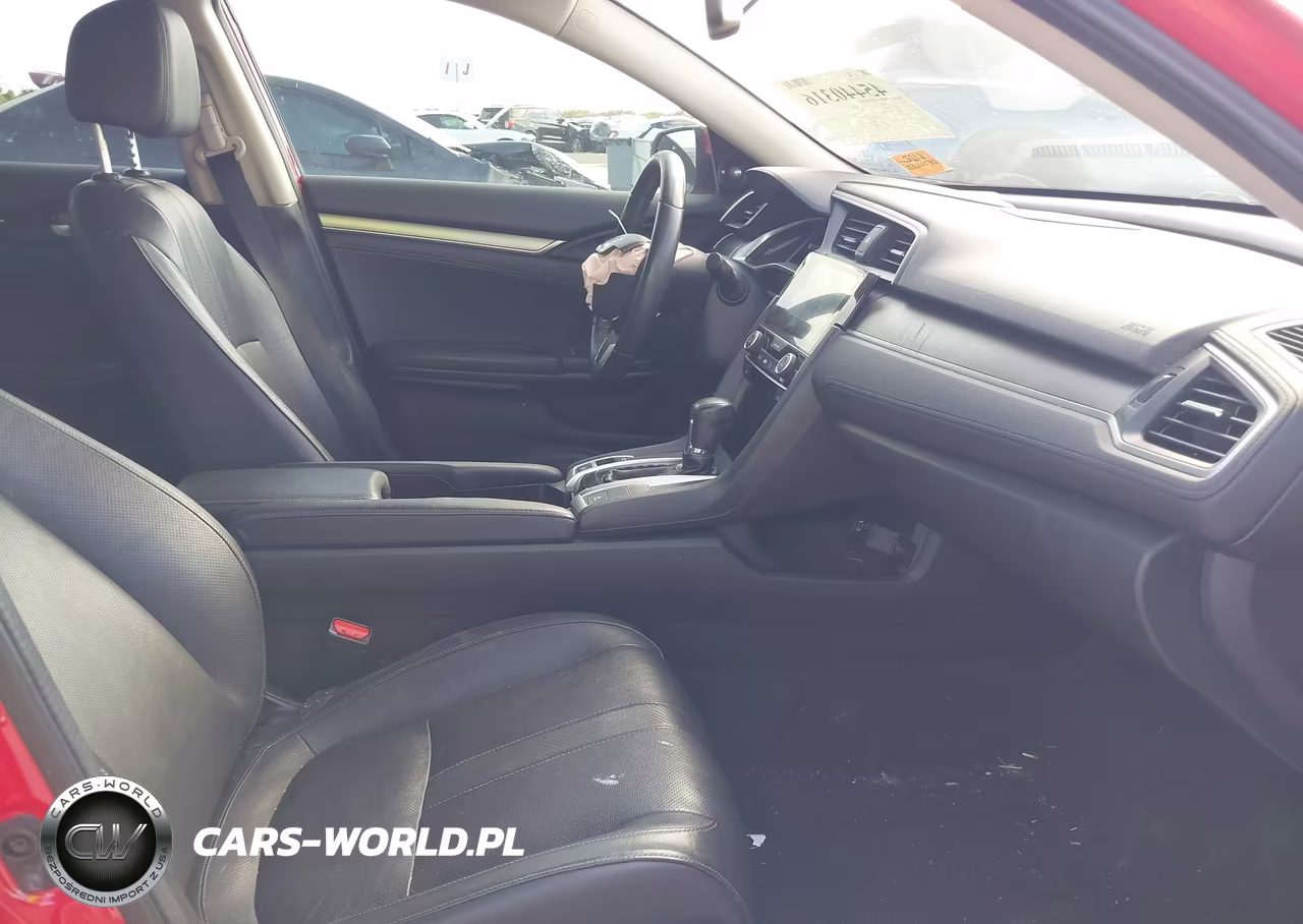 2018 Honda Civic Touring VIN:2HGFC1F96JH101989 - 5