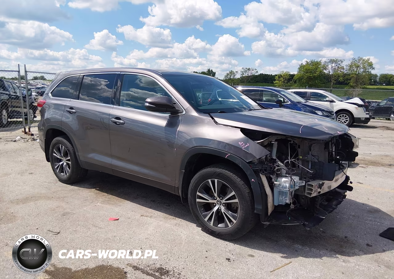 2019 Toyota Highlander Le Plus – zdjęcie 1 z 17