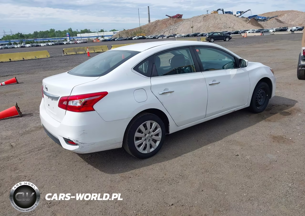2019 Nissan Sentra S VIN:3N1AB7AP2KY320760 - 4