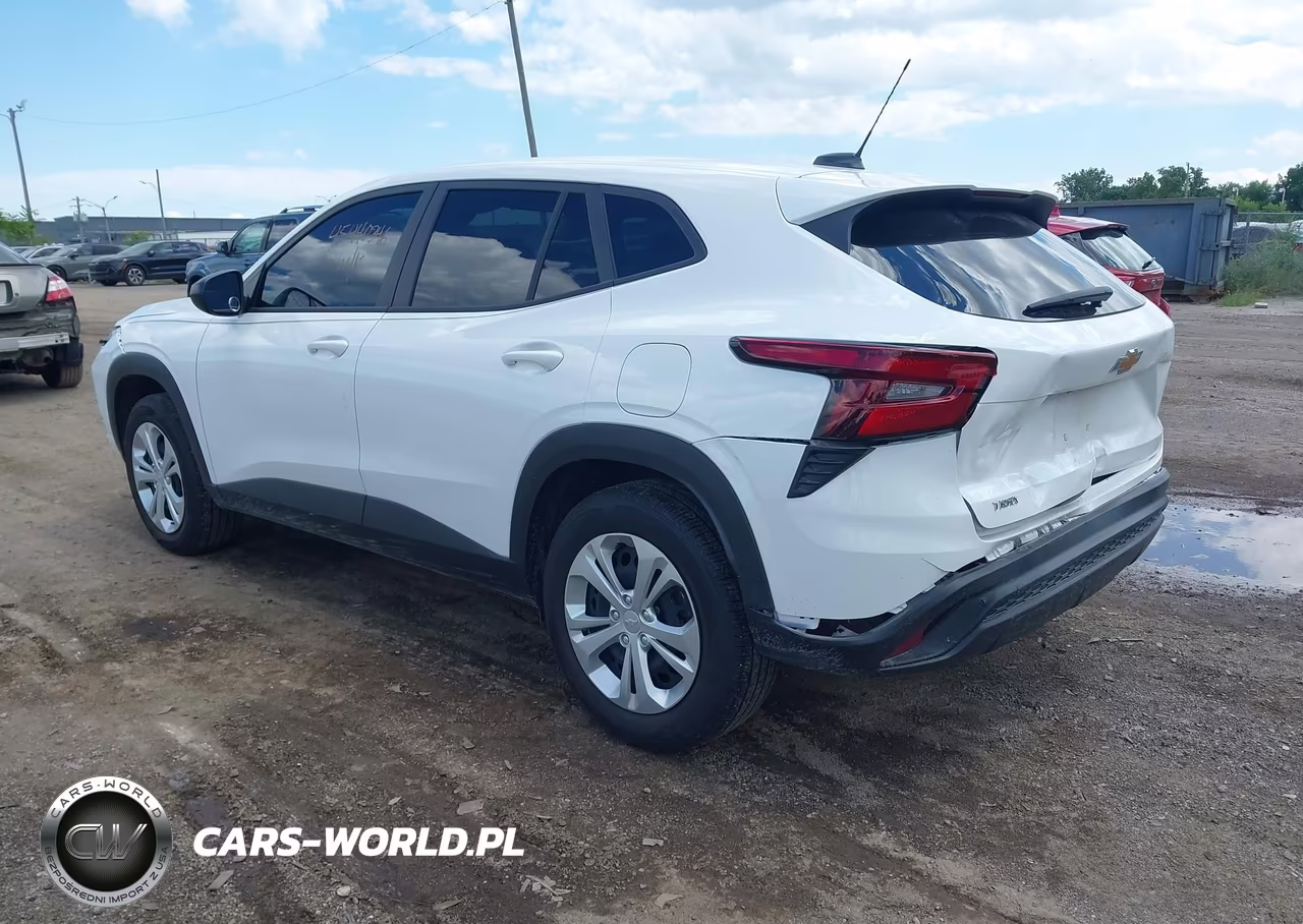 2025 Chevrolet Trax Fwd Ls VIN:KL77LFEPXSC340107 - 3