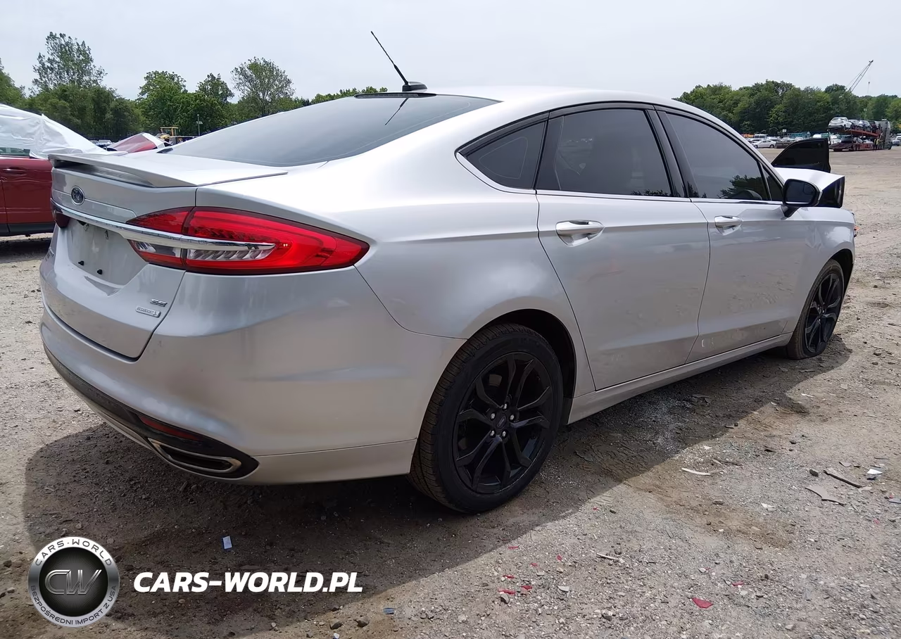 2018 Ford Fusion Se VIN:3FA6P0H98JR162460 - 4