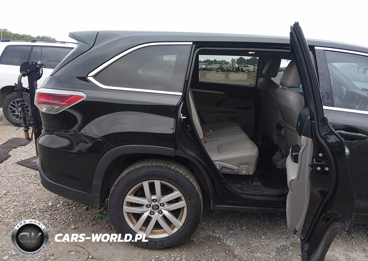 2016 Toyota Highlander Le VIN:5TDZARFH9GS017232 - 8