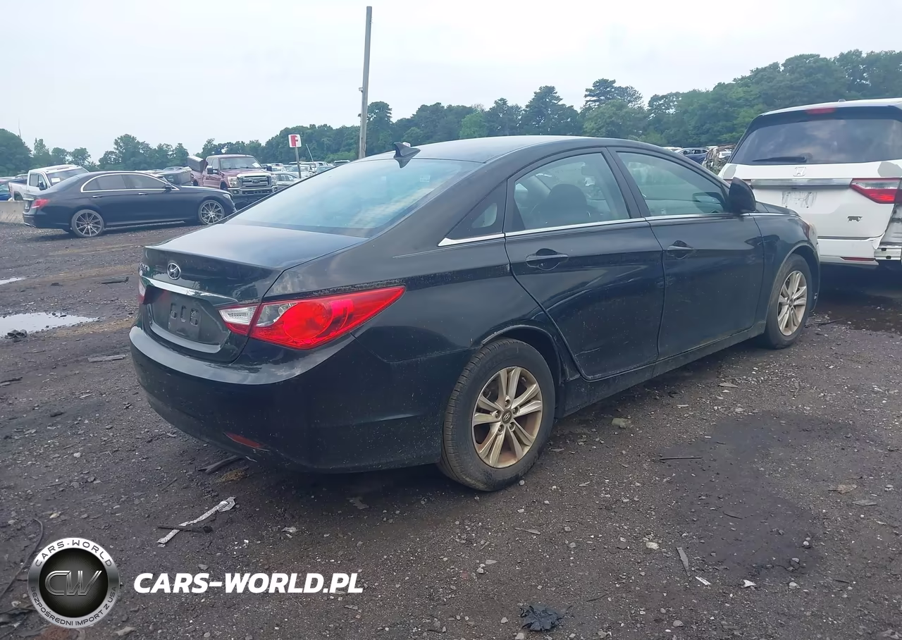2011 Hyundai Sonata Gls VIN:5NPEB4AC4BH298543 - 4