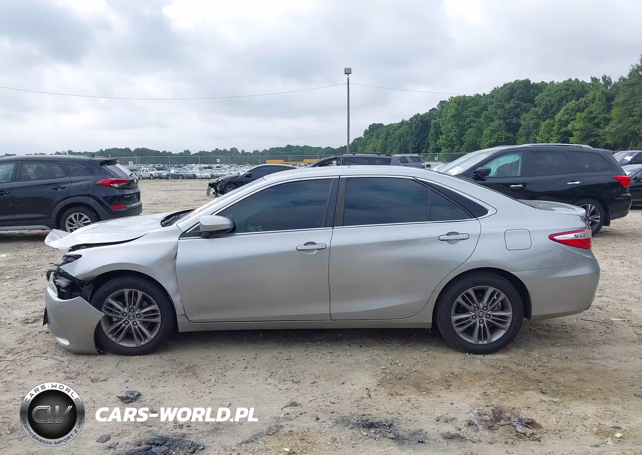 2015 Toyota Camry Se VIN:4T1BF1FK7FU001293 - 14