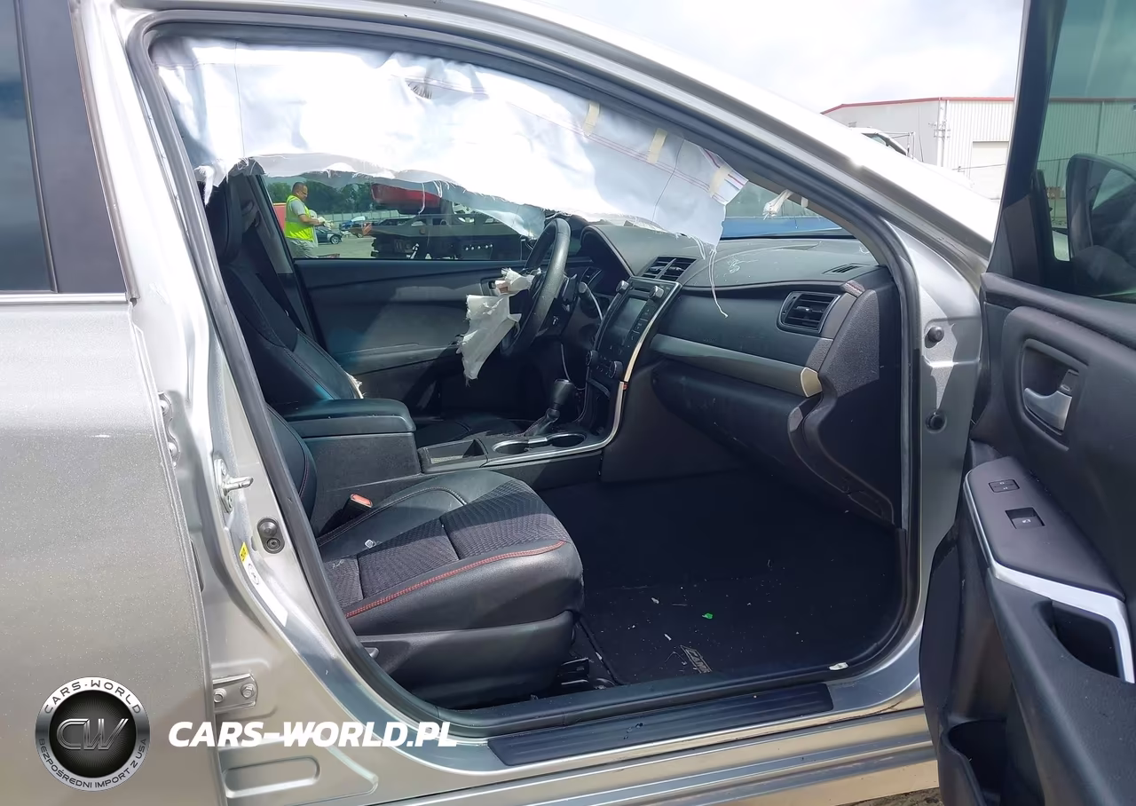 2015 Toyota Camry Se VIN:4T1BF1FK7FU001293 - 5